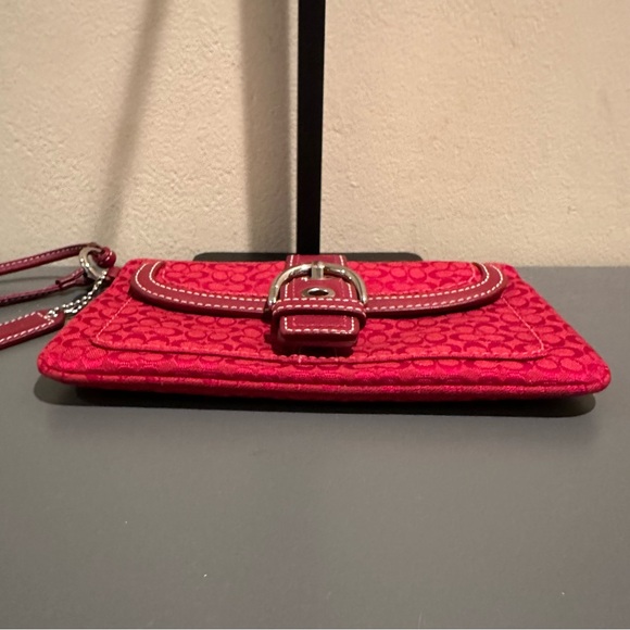 Coach Y2K SOHO Signature C Red Wristlet Clutch - Picture 4 of 9